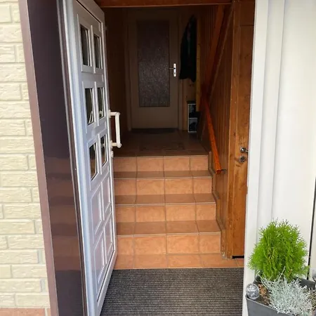 Christels 2 In Mit Ueberdachter Terrasse, Kueche Mit Tv & Geschirrspueler Тале