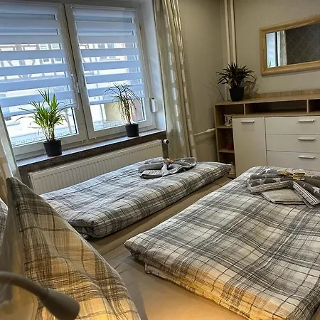 Christels 2 In Mit Ueberdachter Terrasse, Kueche Mit Tv & Geschirrspueler 아파트 *