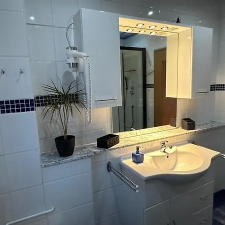 Christels 2 In Mit Ueberdachter Terrasse, Kueche Mit Tv & Geschirrspueler Апартаменты *