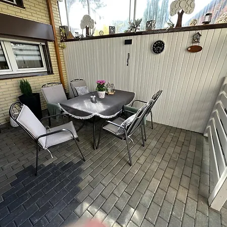 Christels 2 In Mit Ueberdachter Terrasse, Kueche Mit Tv & Geschirrspueler