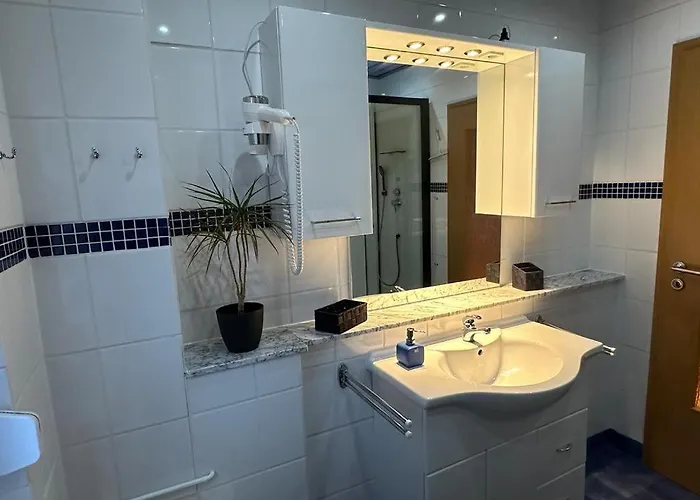 Christels 2 In Mit Ueberdachter Terrasse, Kueche Mit Tv & Geschirrspueler 아파트 *